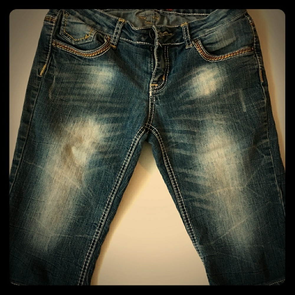 Bongo jean capris size 7
